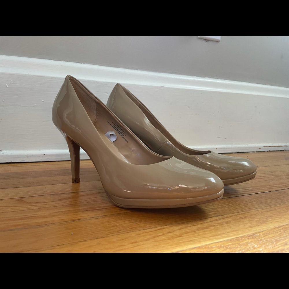 Merona Nude Heels (size 8.5)